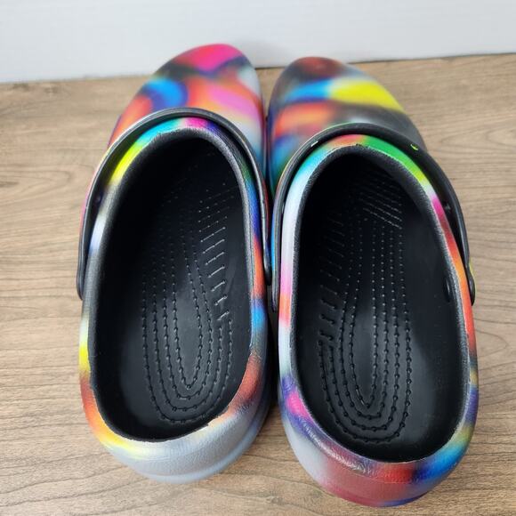 Crocs Unisex-Adult Bistro Clogs, Slip Resistant Work Shoe

TIE Die size 12 Mens main image 4